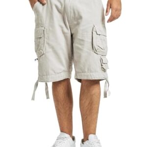 Authentische Vintage-Shorts von Brandit mit leichte Baumwolltextur und farblich abgestimmtem Gürtel, ideal für den Sommer oder als Accessoire unter dem Pullover.