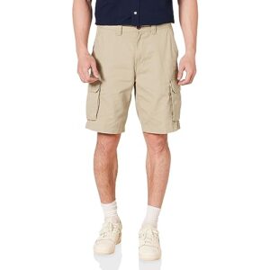 Bequeme Herren Cargo Shorts in klassischer Passform mit geradem Bein und zwei Vorderpockets aus Kaki-Stoff, ideal für den Alltag.