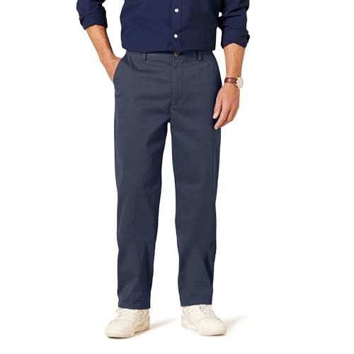 Herren Knitterfreie Flatfront-Chinohose in Marineblau, 36W / 36L von Amazon Essentials. Klassische Hose mit großem Passform, knitterfreies Baumwollmischgewebe und flache Vorderseite.