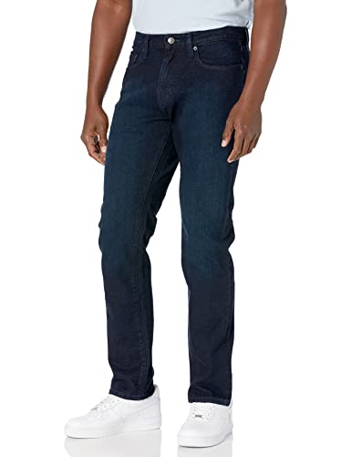 Herren Athletic-Fit-Stretchjeans in Blau, 38W / 32L Größe, von Amazon Essentials, bequem und flexibel für sportliche Aktivitäten geeignet