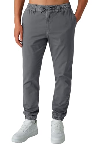 Herrene Chinos in Anthrazit. Bequeme Freizeithosen mit Kordelzug für Männer aus hochwertiger Baumwolle.